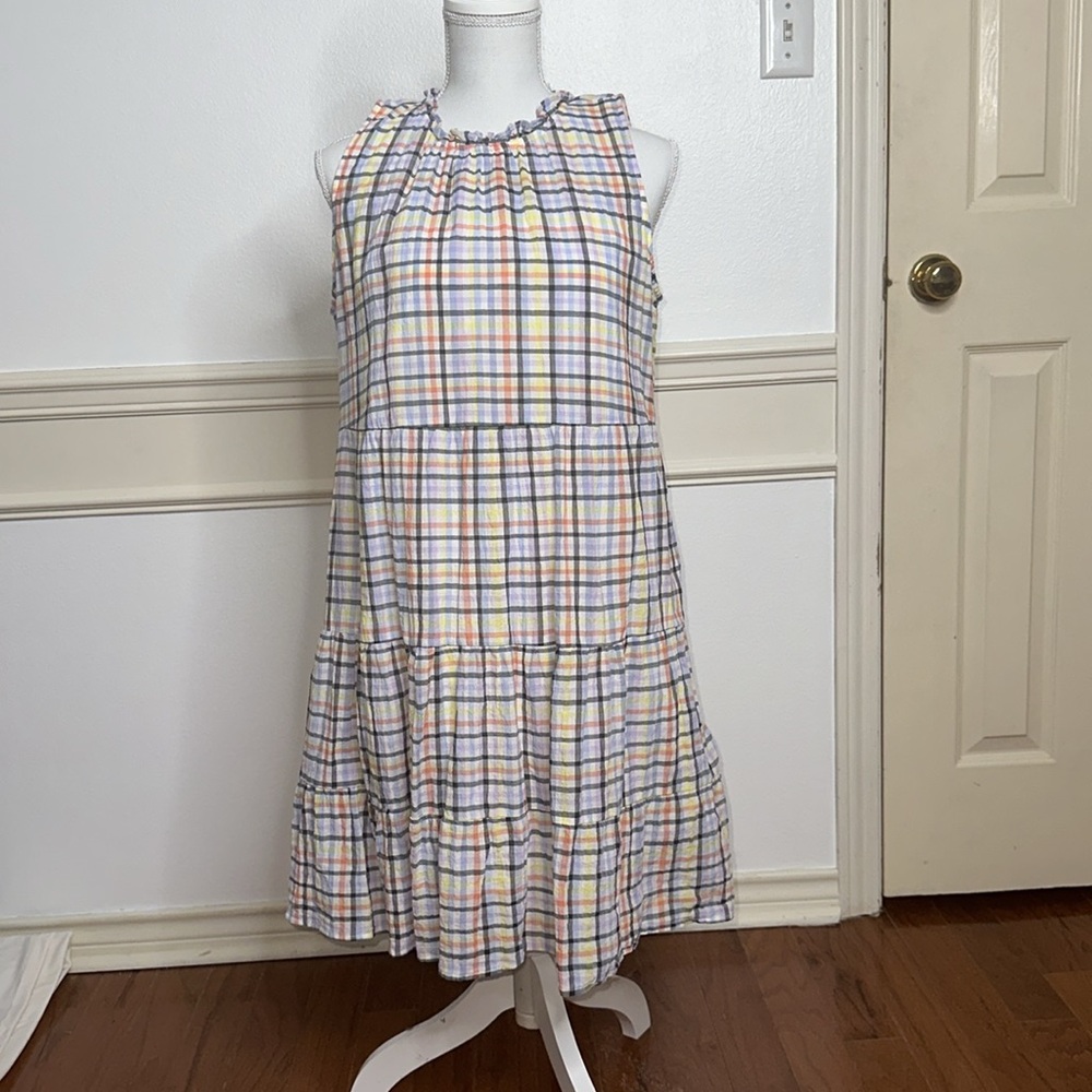 Loft Medium tiered dress with pockets!